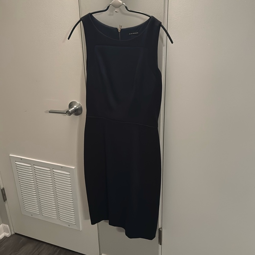 Black and Navy gorgeous Club Monaco dress!
